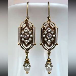 Marquis Ethnic Vintage Pearl Bronze Brushed Earrings